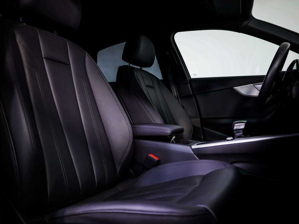 Audi A4 2021 года с пробегом. Фото: #10