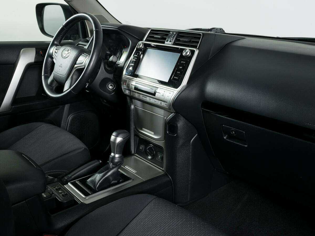 Toyota Land Cruiser Prado 2018 года с пробегом. Фото: #8