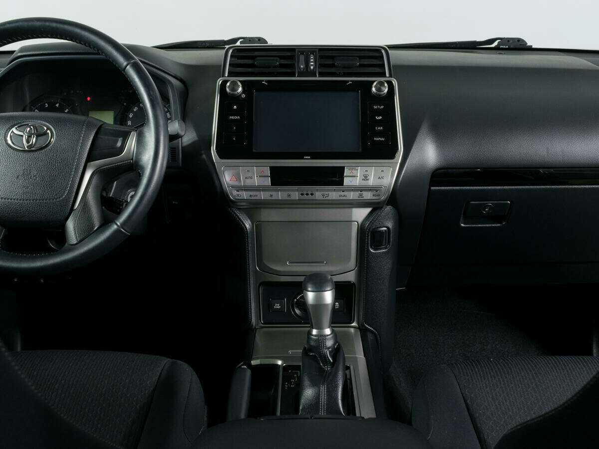 Toyota Land Cruiser Prado 2018 года с пробегом. Фото: #9