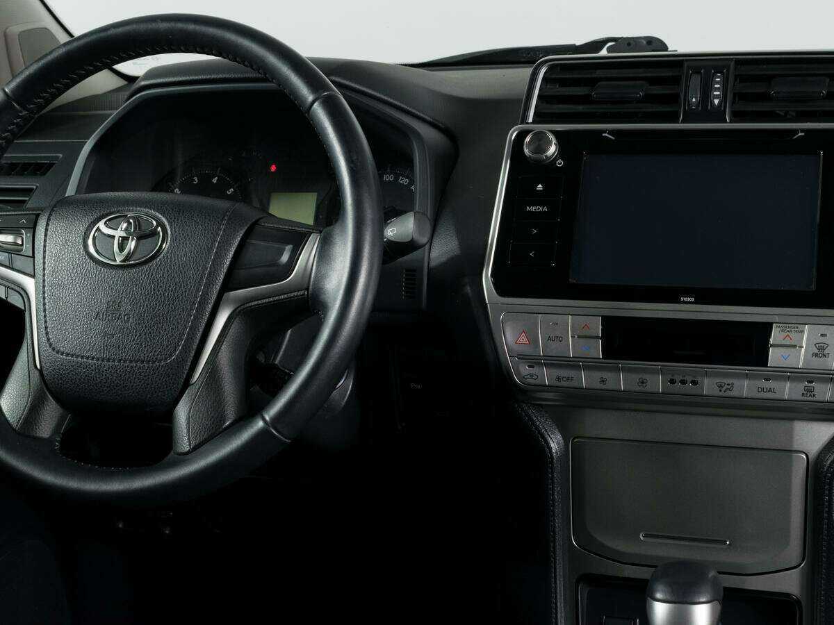 Toyota Land Cruiser Prado 2018 года с пробегом. Фото: #10