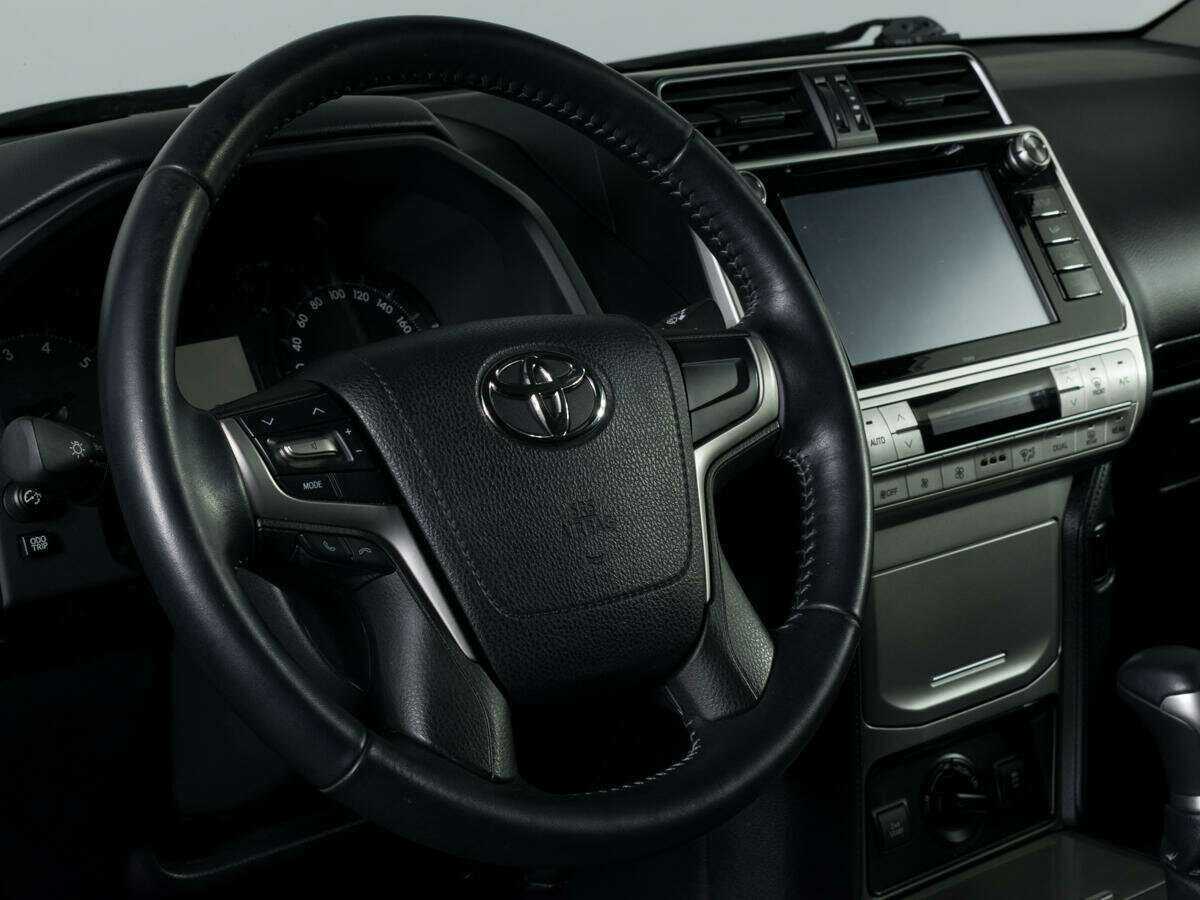 Toyota Land Cruiser Prado 2018 года с пробегом. Фото: #14
