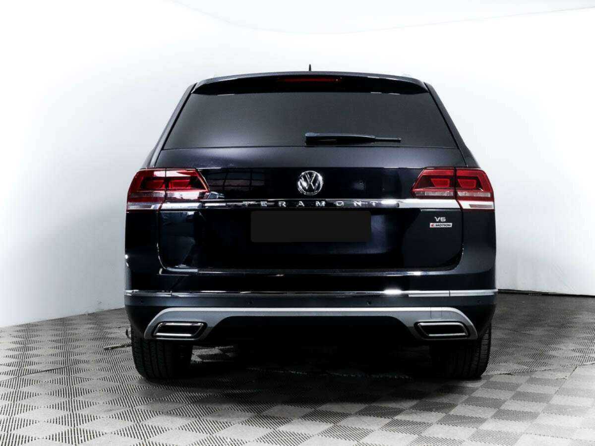 Volkswagen Teramont 2018 года с пробегом. Фото: #3