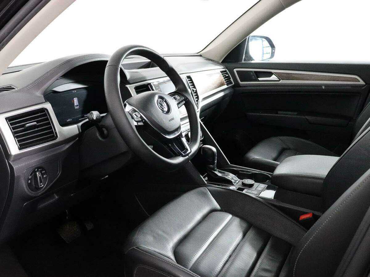 Volkswagen Teramont 2018 года с пробегом. Фото: #6