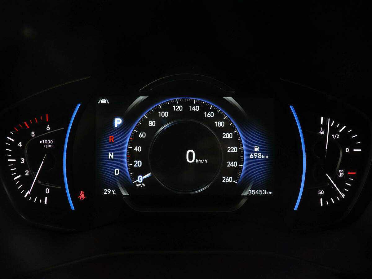 Hyundai Santa Fe 2019 года с пробегом. Фото: #10