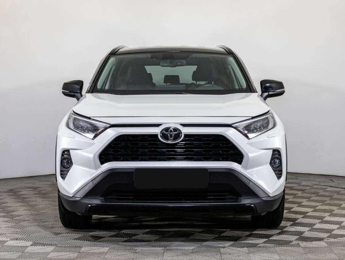 Toyota RAV4 2020 года с пробегом. Фото: #1