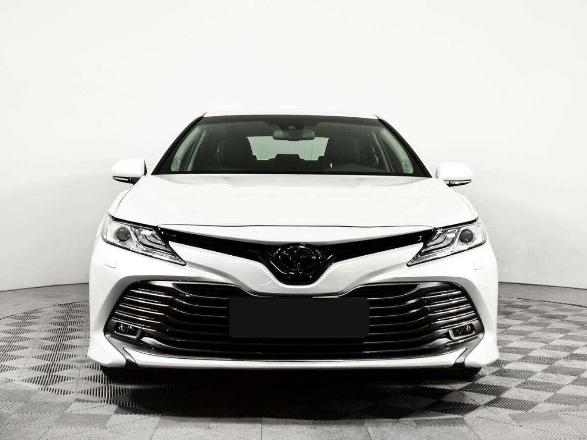 Toyota Camry 2020 года с пробегом. Фото: #1