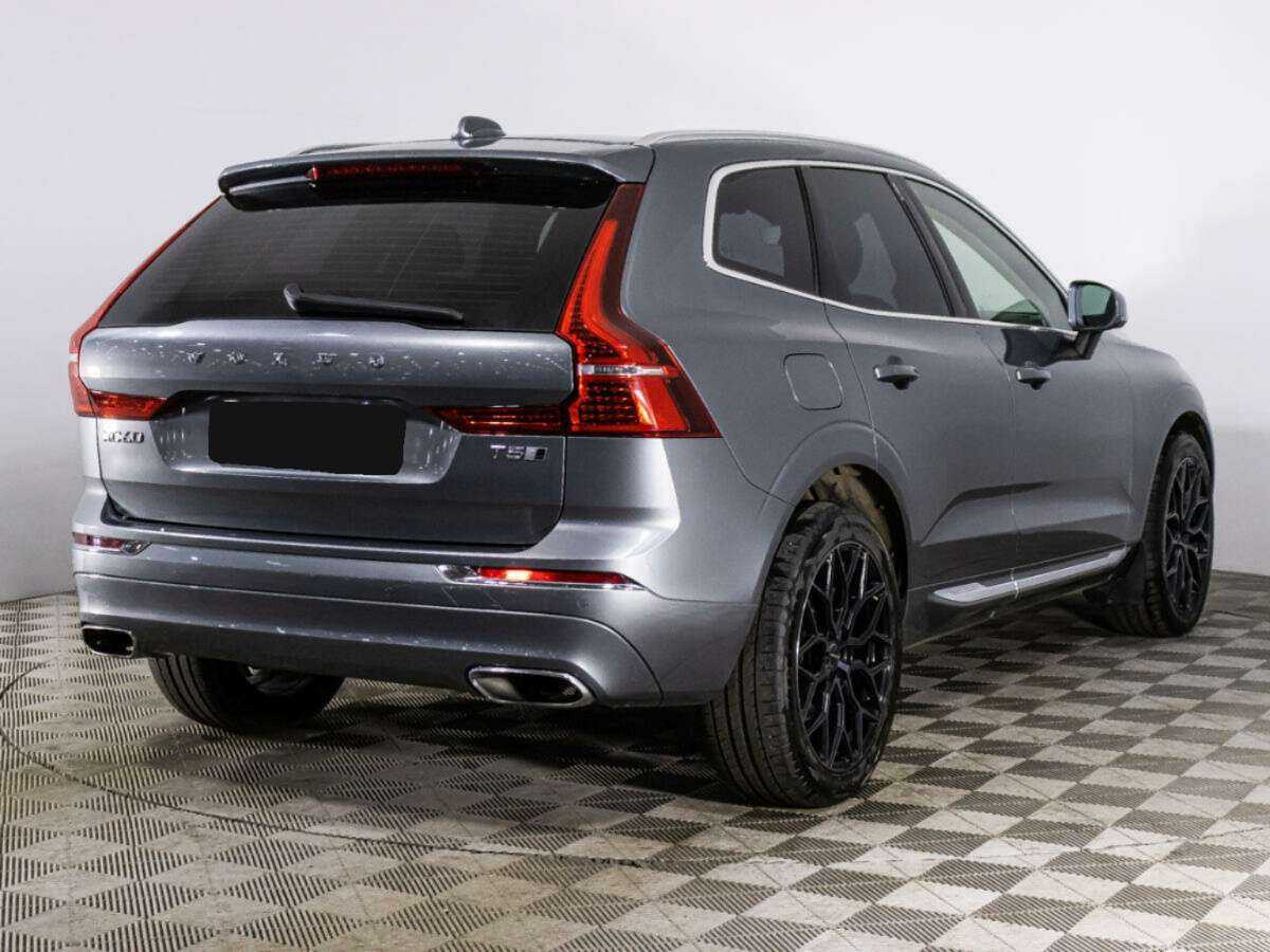 Volvo XC60 2018 года с пробегом. Фото: #4