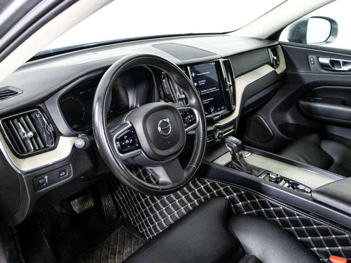 Volvo XC60 2018 года с пробегом. Фото: #10