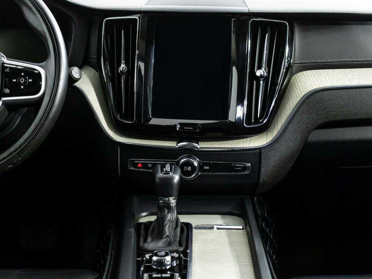 Volvo XC60 2018 года с пробегом. Фото: #13