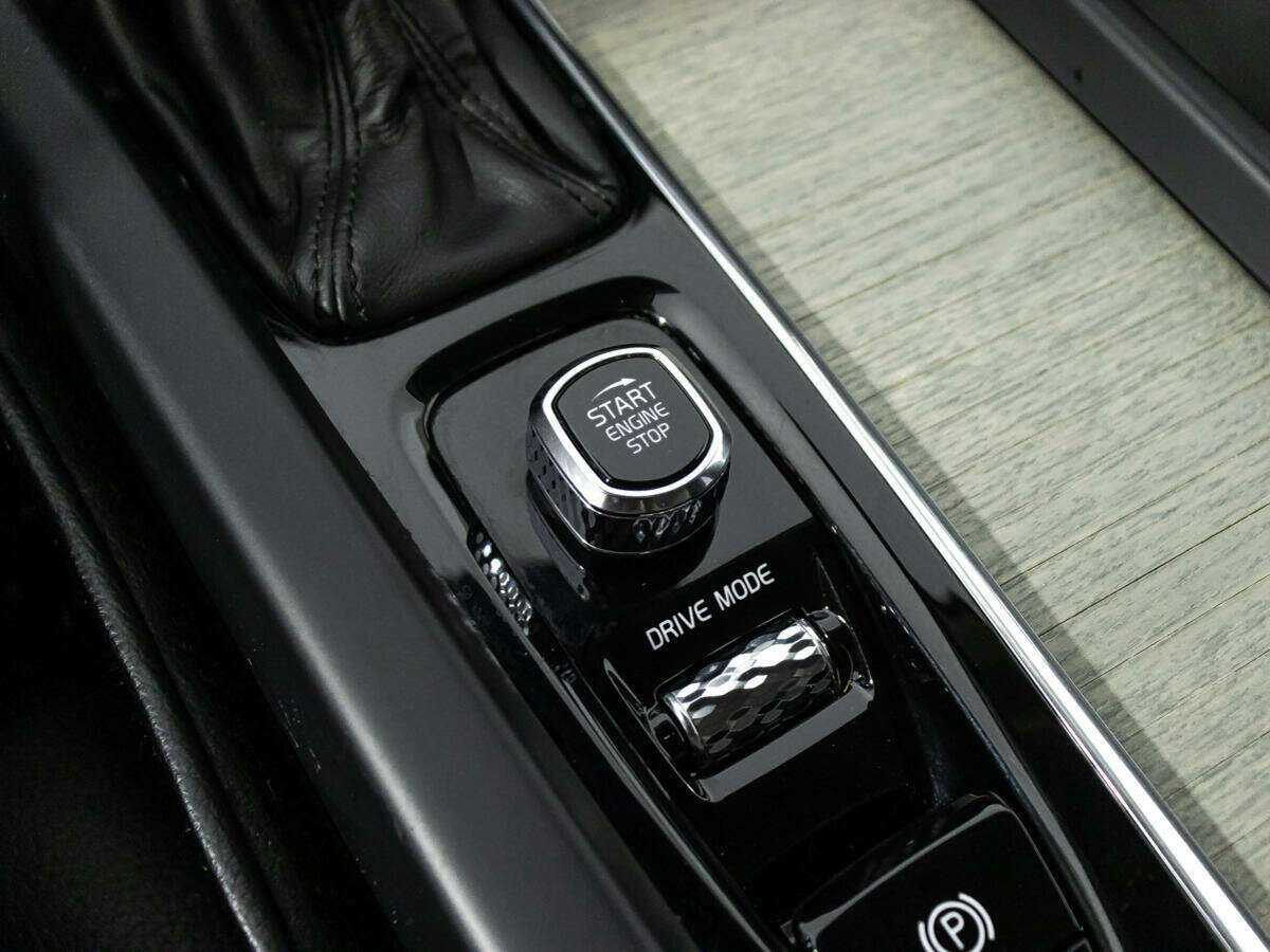 Volvo XC60 2018 года с пробегом. Фото: #19