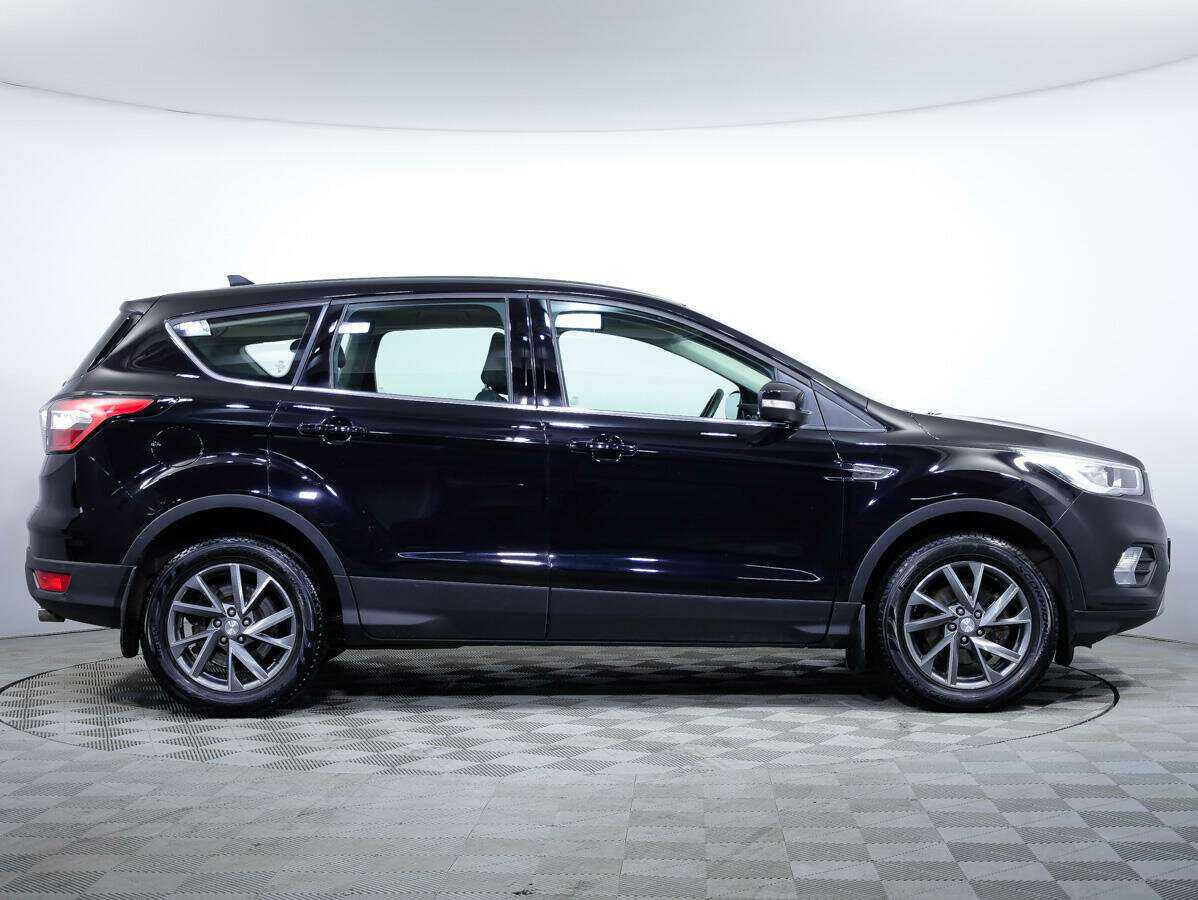 Ford Kuga 2018 года с пробегом. Фото: #2