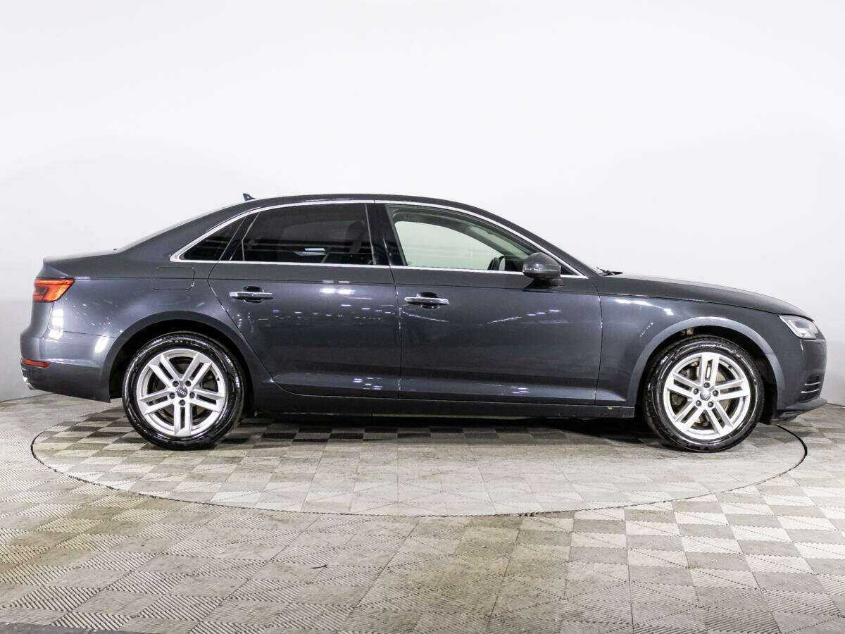 Audi A4 2015 года с пробегом. Фото: #2