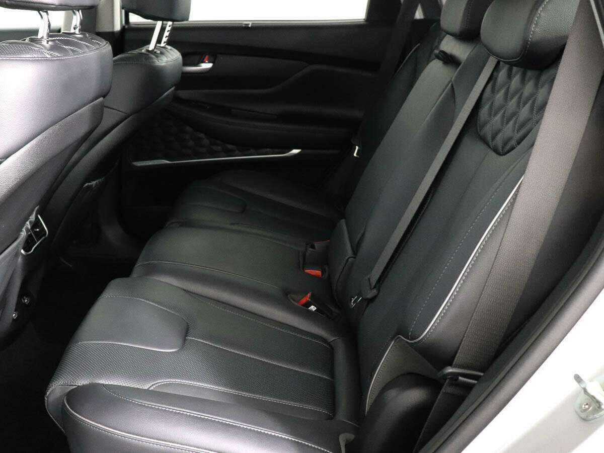 Hyundai Santa Fe 2021 года с пробегом. Фото: #8