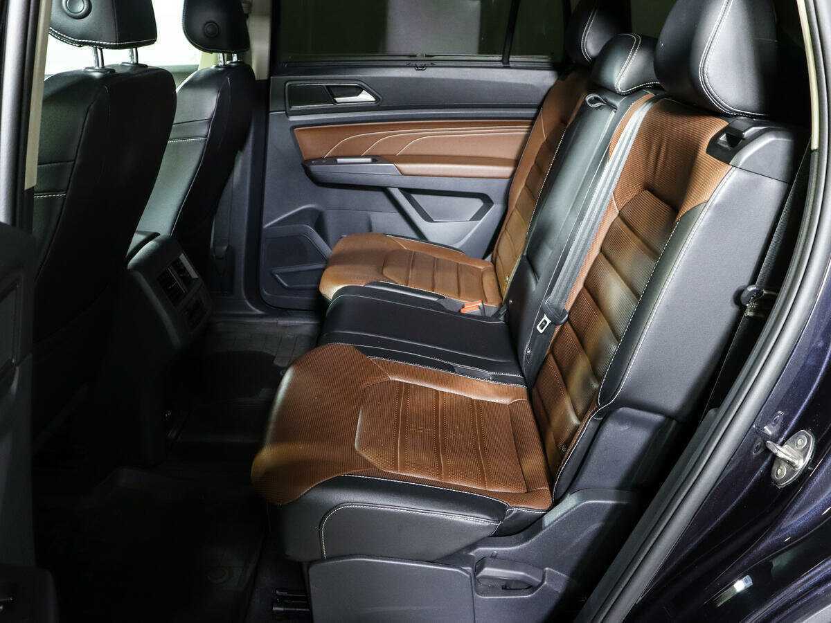 Volkswagen Teramont 2021 года с пробегом. Фото: #9