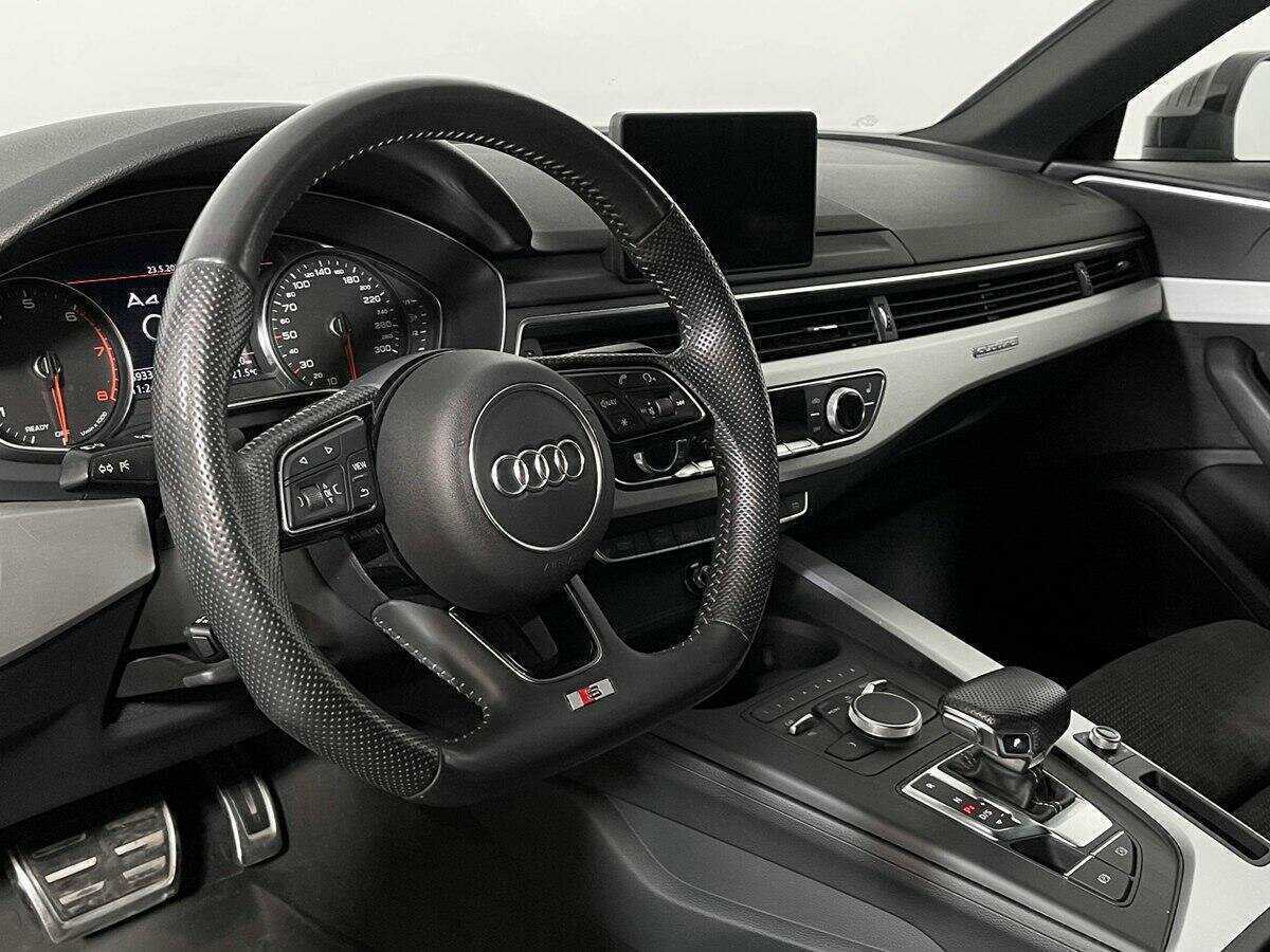 Audi A4 2019 года с пробегом. Фото: #10