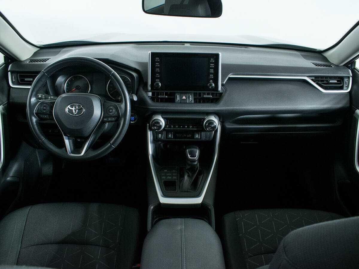 Toyota RAV4 2020 года с пробегом. Фото: #7