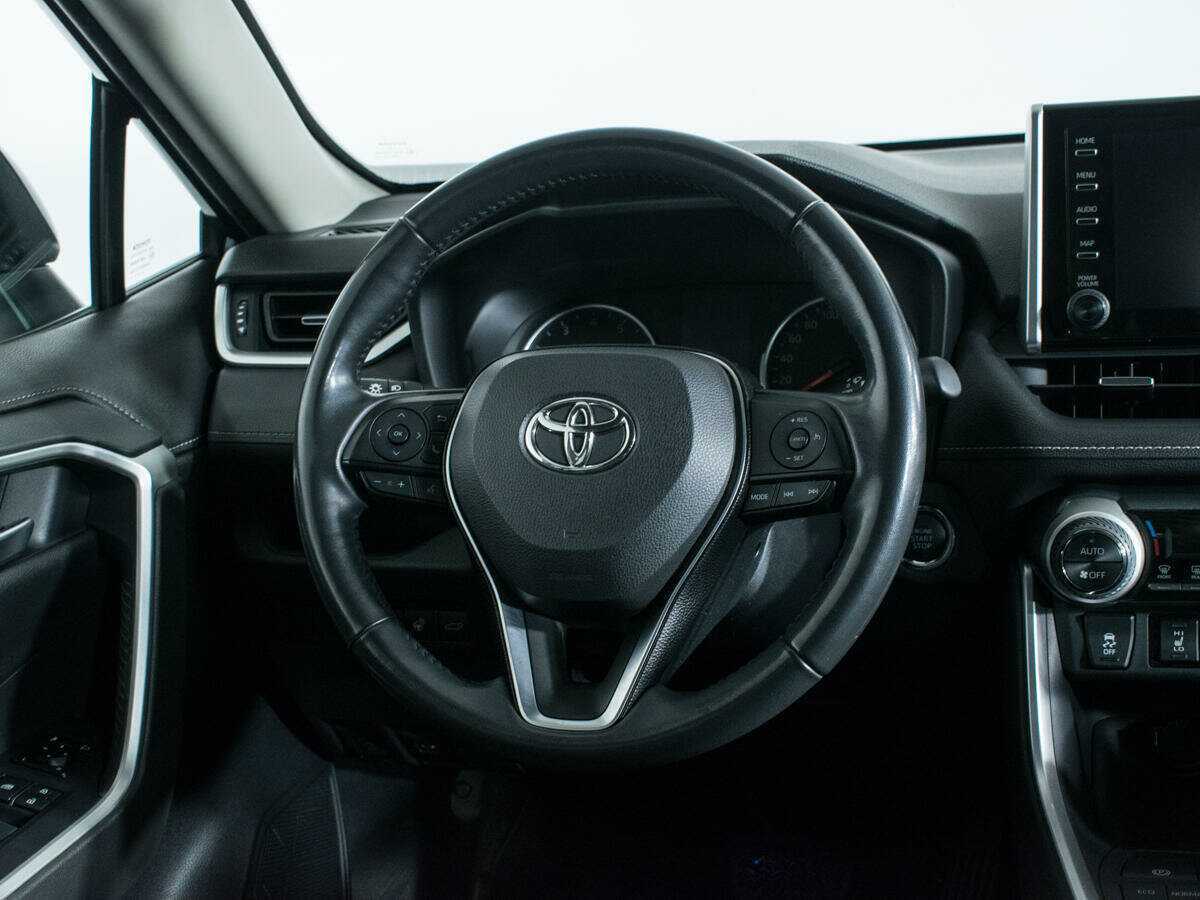 Toyota RAV4 2020 года с пробегом. Фото: #9