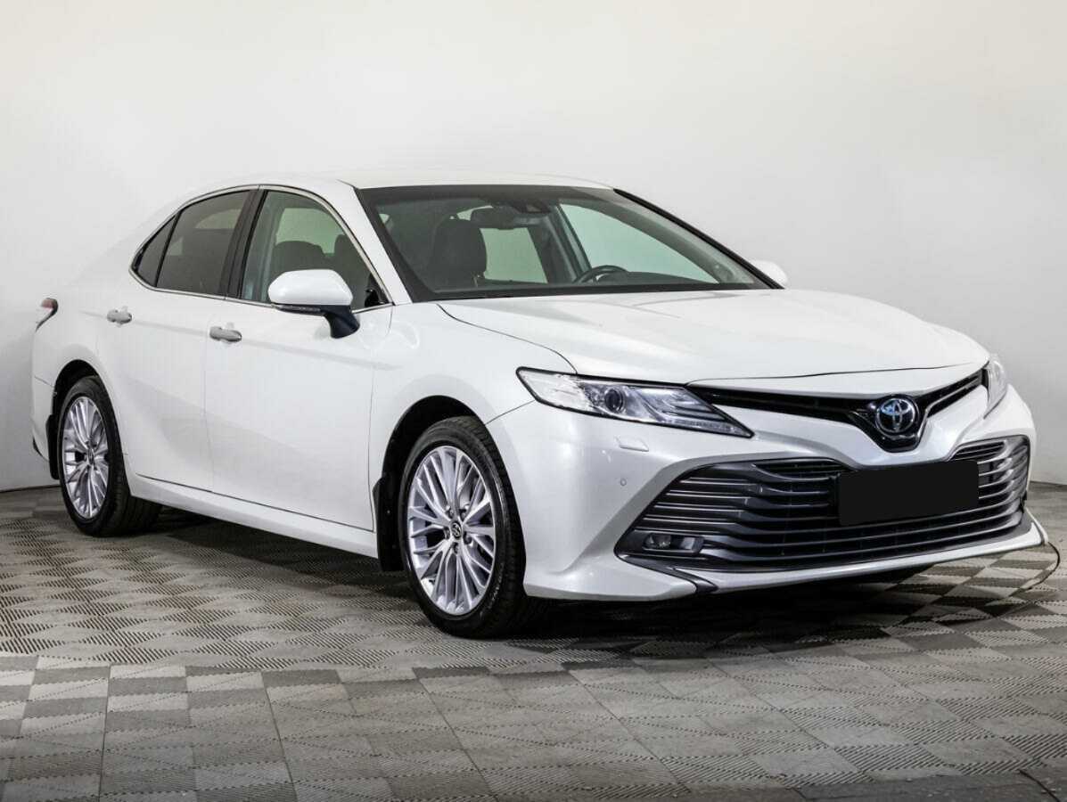 Toyota Camry 2020 года с пробегом. Фото: #2