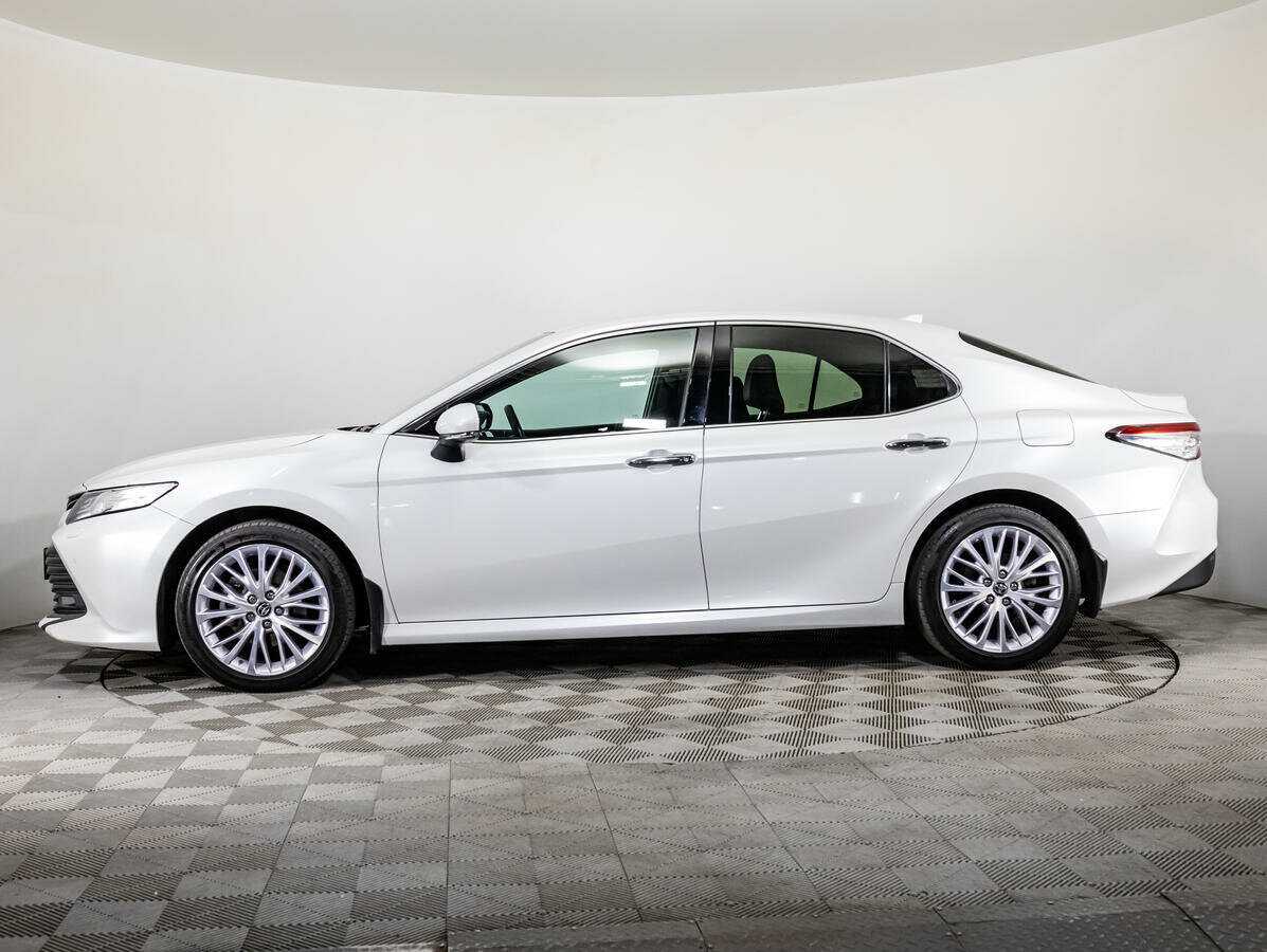 Toyota Camry 2020 года с пробегом. Фото: #7