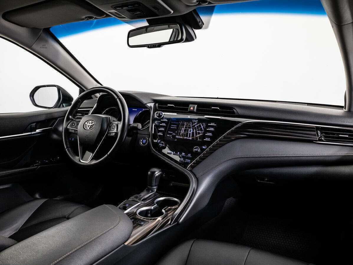 Toyota Camry 2020 года с пробегом. Фото: #8