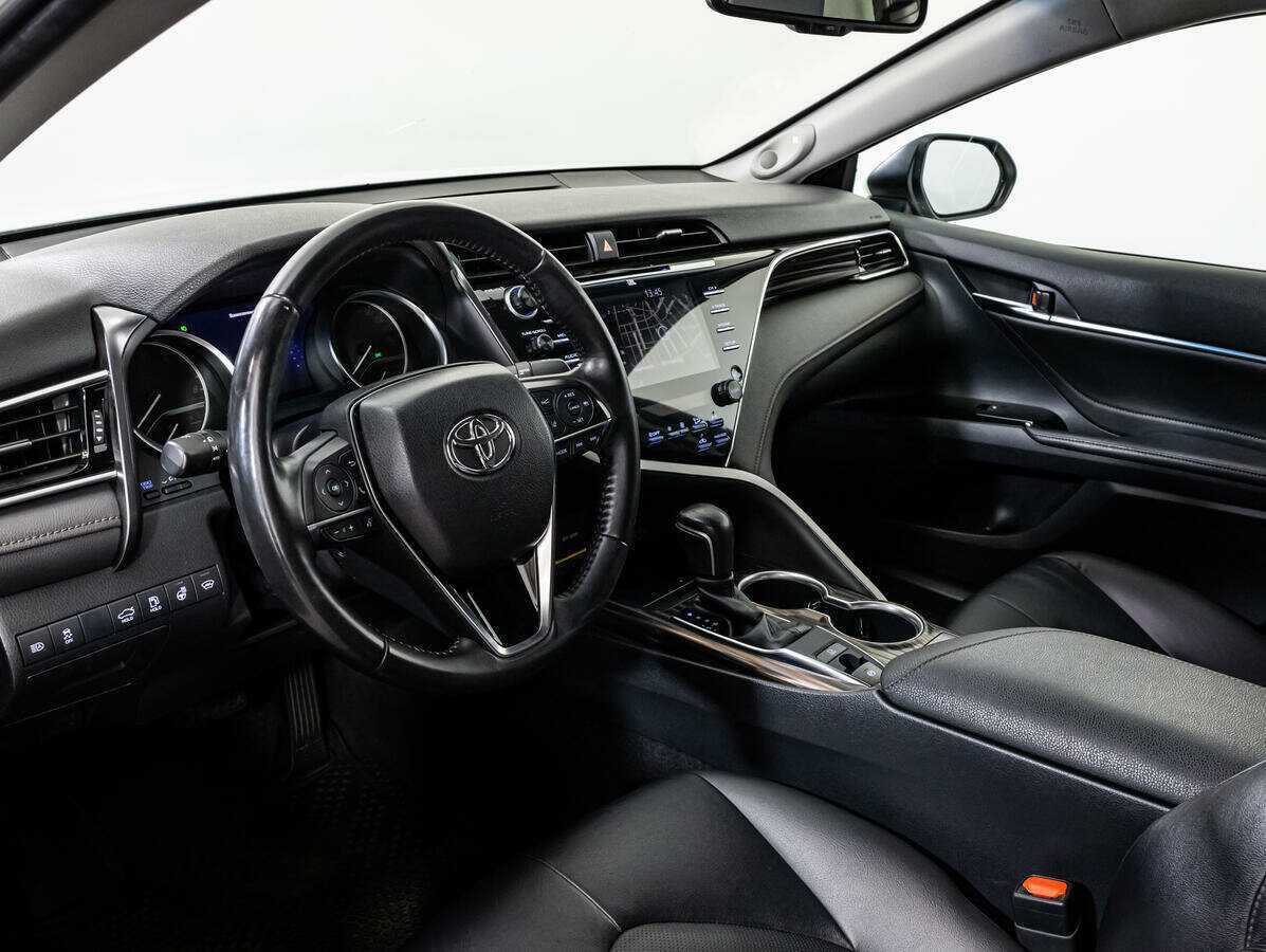 Toyota Camry 2020 года с пробегом. Фото: #10