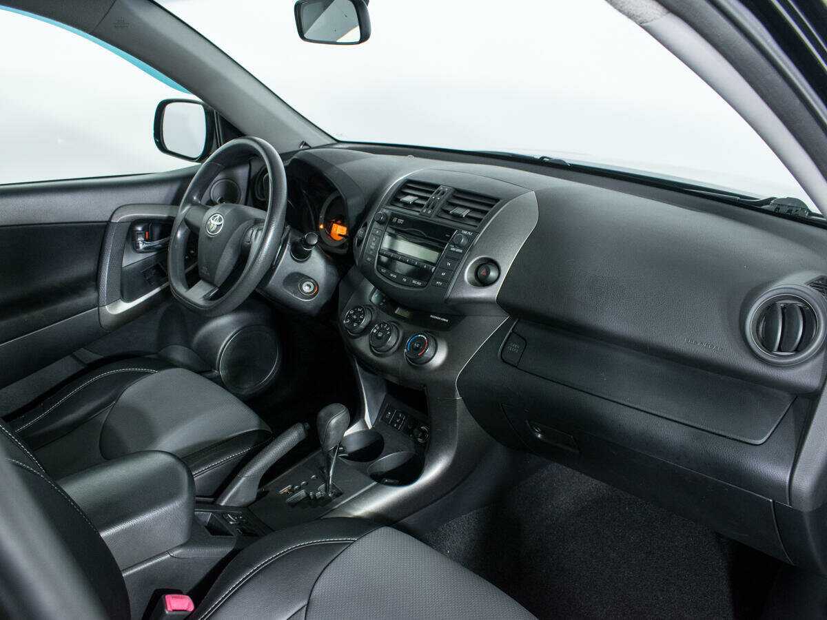 Toyota RAV4 2011 года с пробегом. Фото: #8