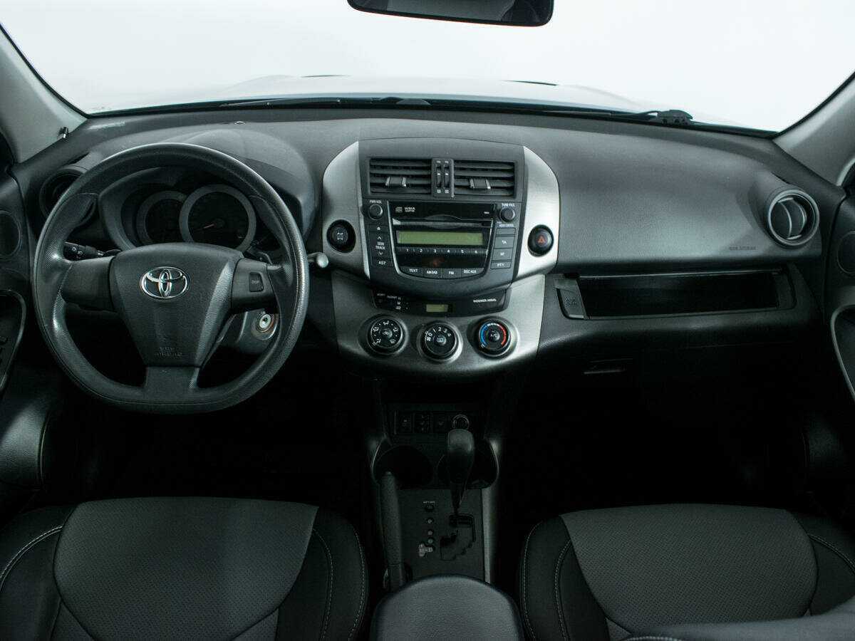 Toyota RAV4 2011 года с пробегом. Фото: #11