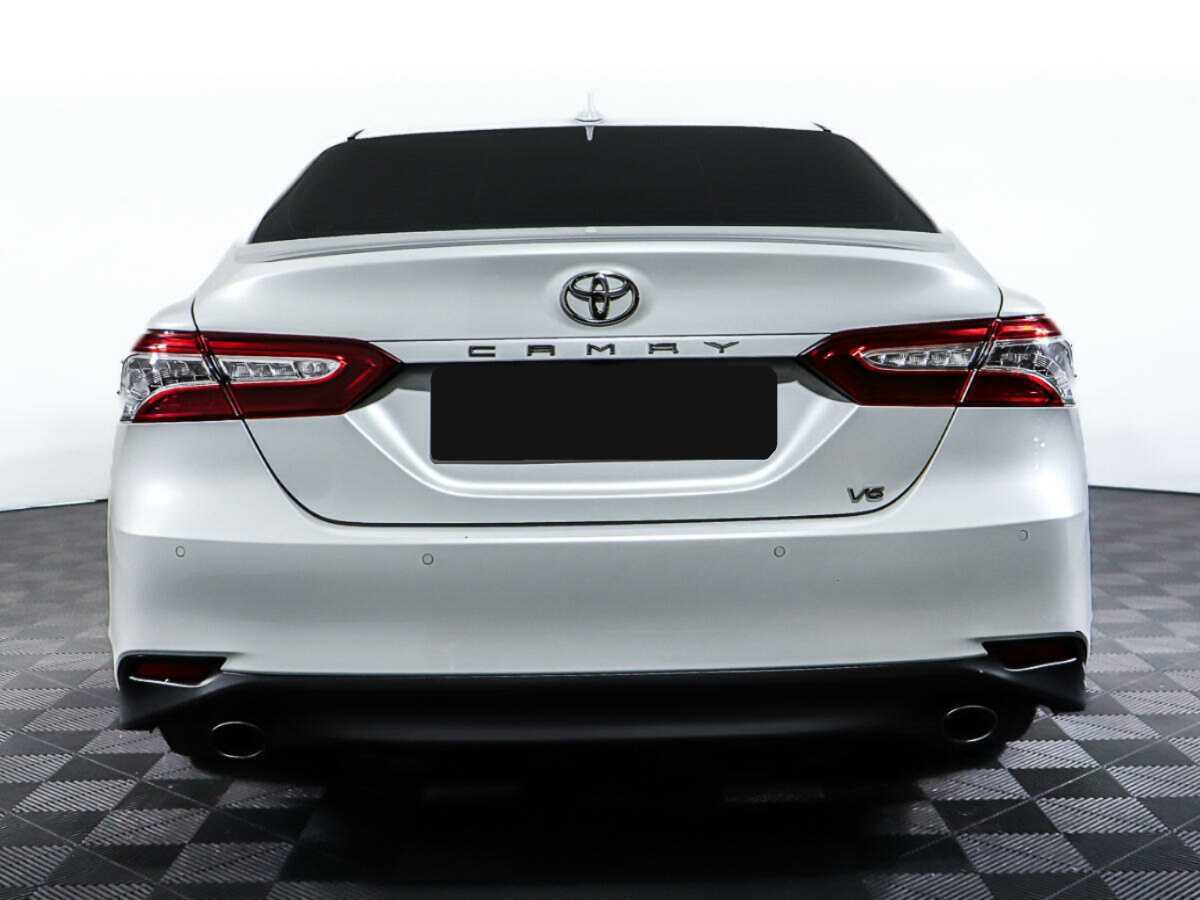 Toyota Camry 2022 года с пробегом. Фото: #5