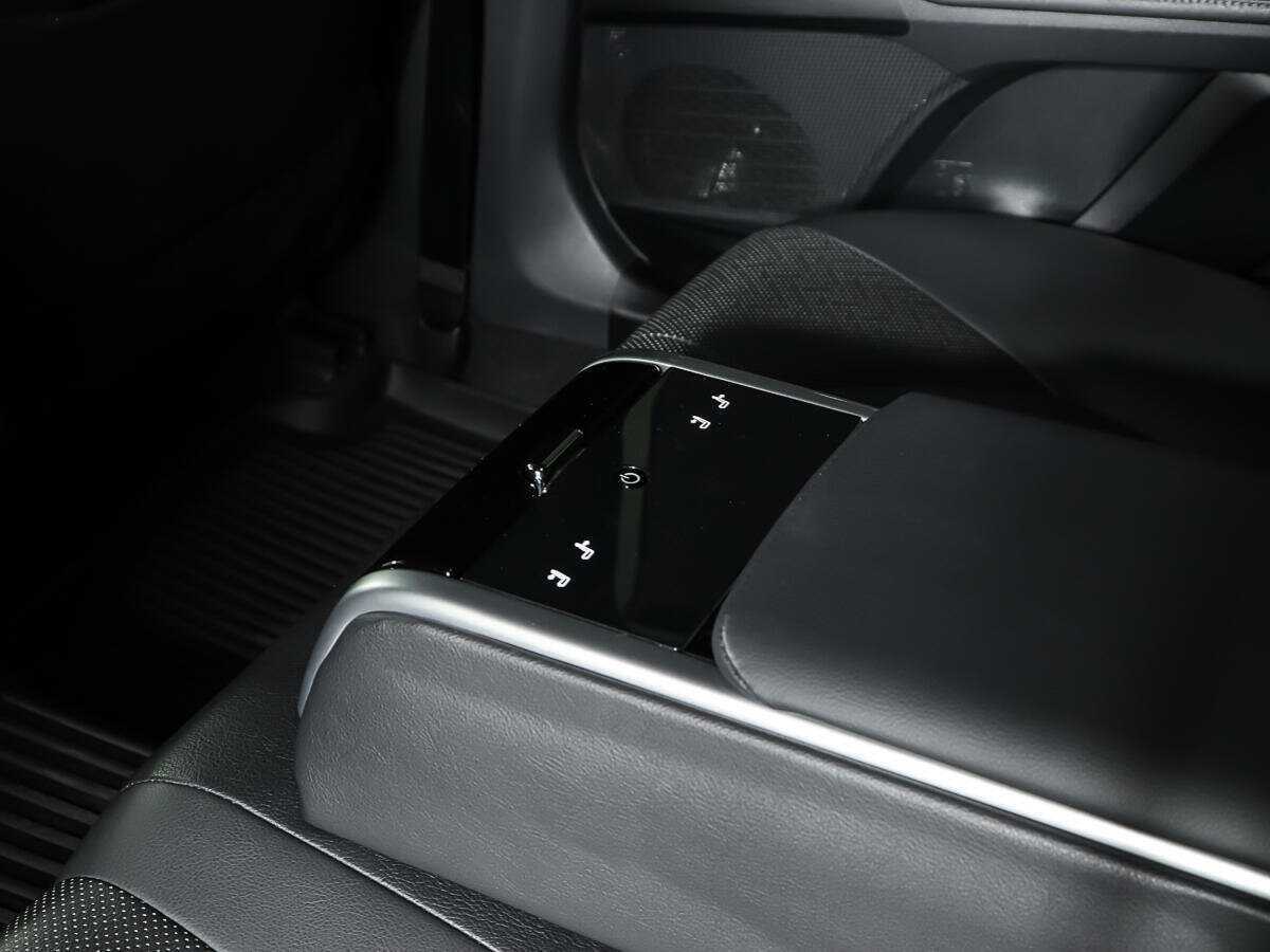 Toyota Camry 2022 года с пробегом. Фото: #14