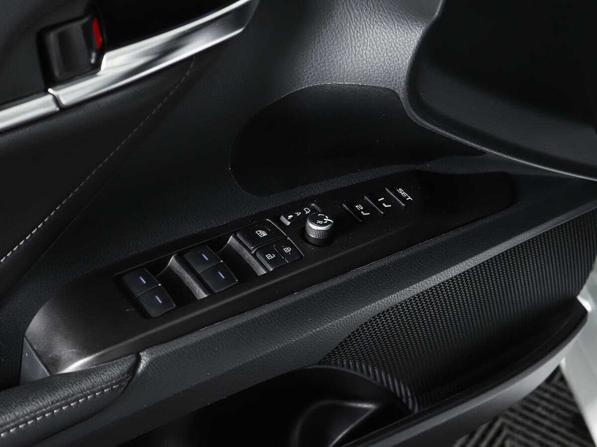 Toyota Camry 2022 года с пробегом. Фото: #17