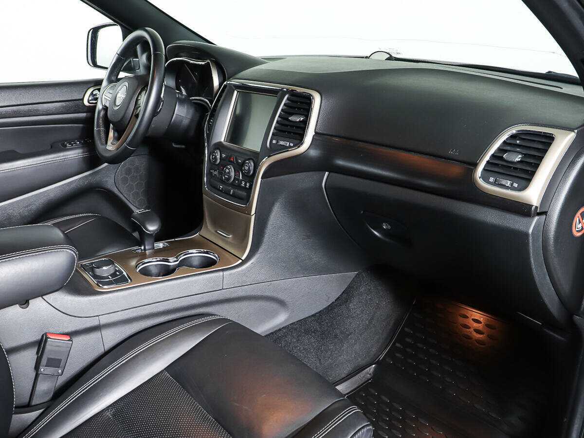Jeep Grand Cherokee 2013 года с пробегом. Фото: #8