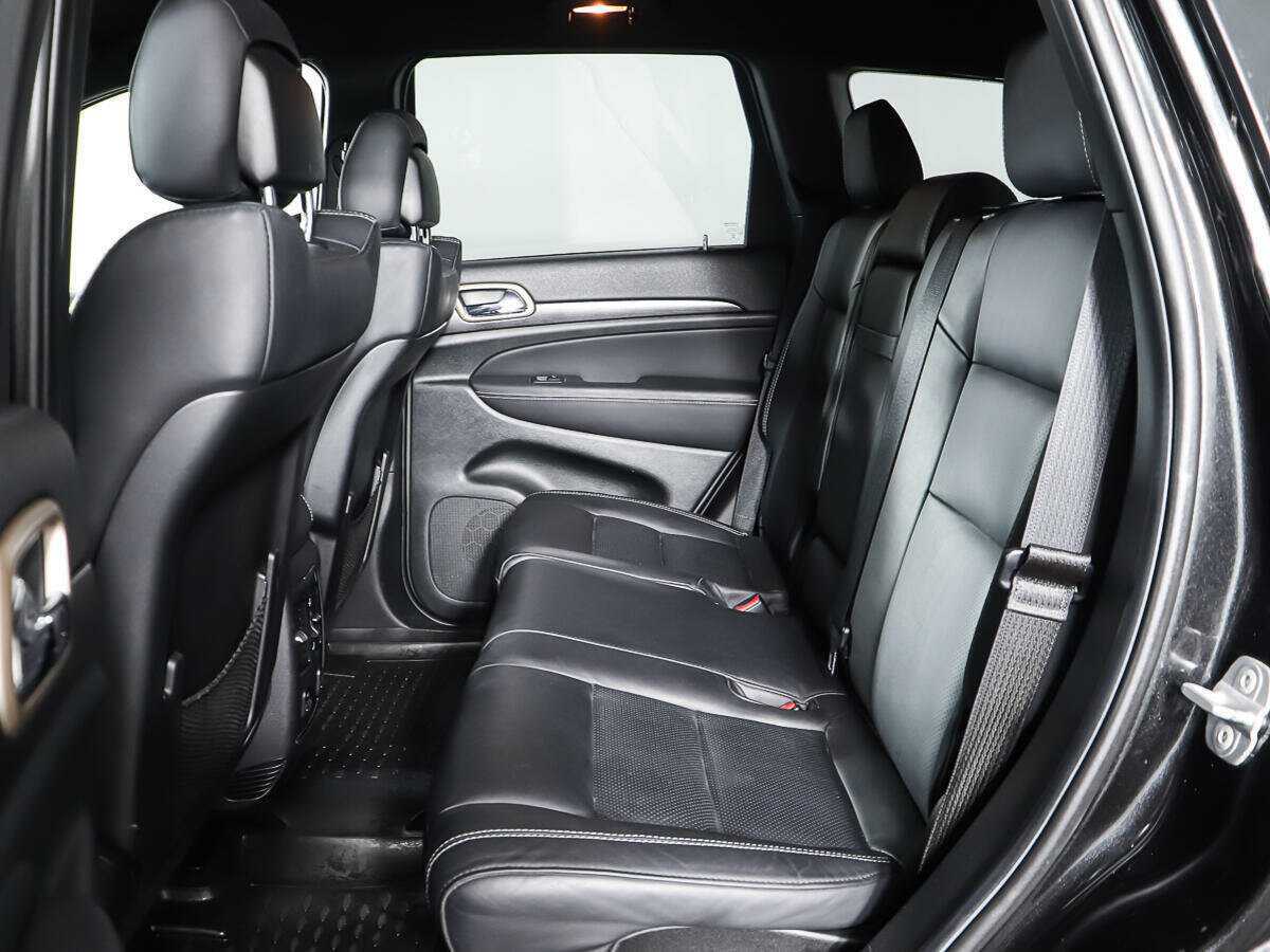 Jeep Grand Cherokee 2013 года с пробегом. Фото: #9