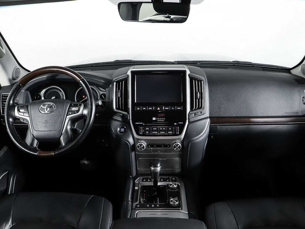Toyota Land Cruiser 2019 года с пробегом. Фото: #10