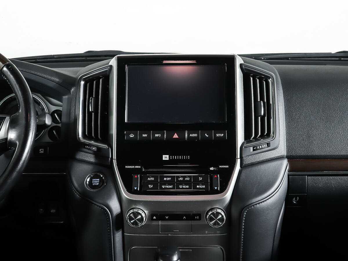 Toyota Land Cruiser 2019 года с пробегом. Фото: #11