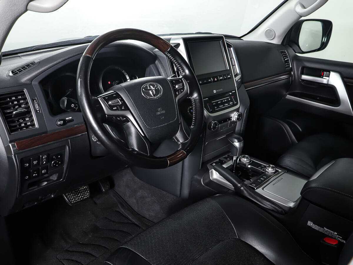 Toyota Land Cruiser 2019 года с пробегом. Фото: #12