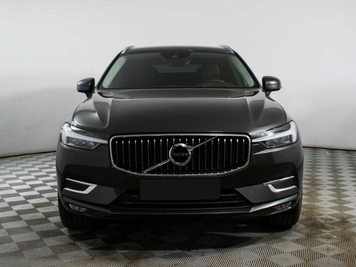 Volvo XC60 2021 года с пробегом. Фото: #1