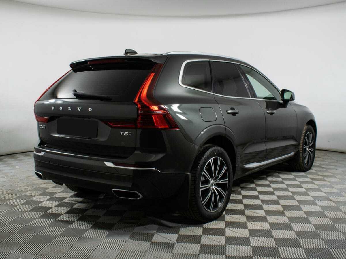 Volvo XC60 2021 года с пробегом. Фото: #4