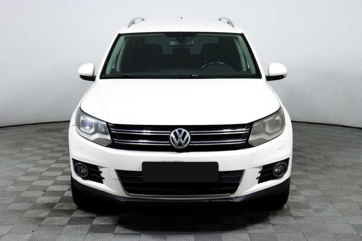 Volkswagen Tiguan 2011 года с пробегом. Фото: #1