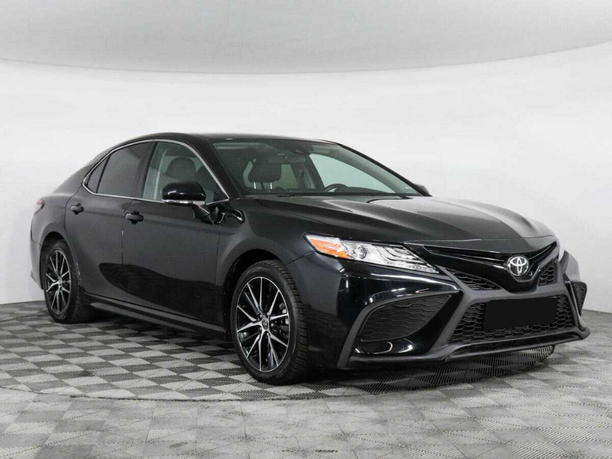 Toyota Camry 2022 года с пробегом. Фото: #2