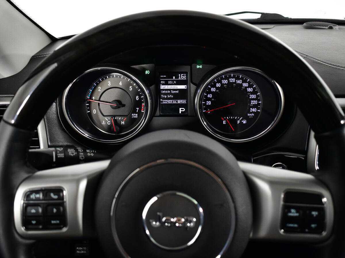 Jeep Grand Cherokee 2011 года с пробегом. Фото: #10