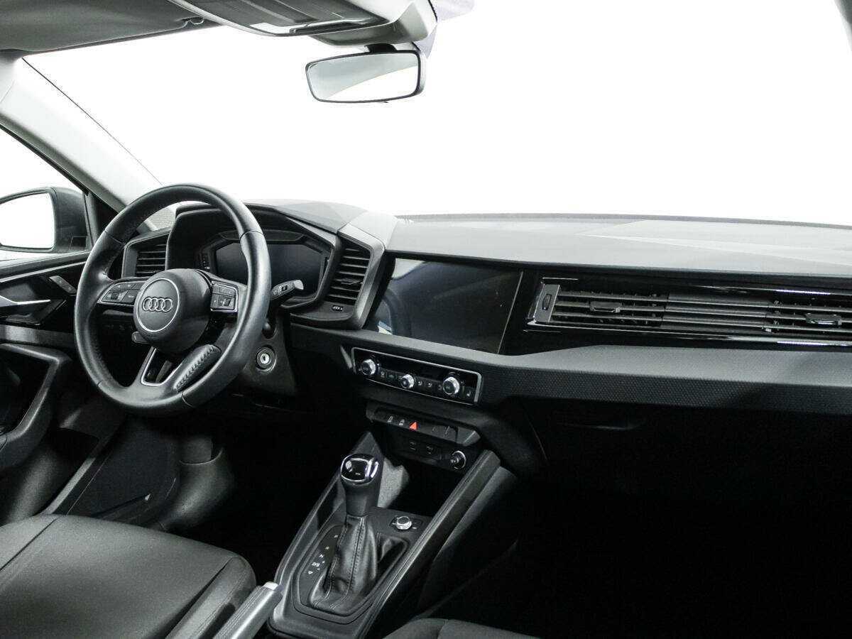 Audi A1 2020 года с пробегом. Фото: #8