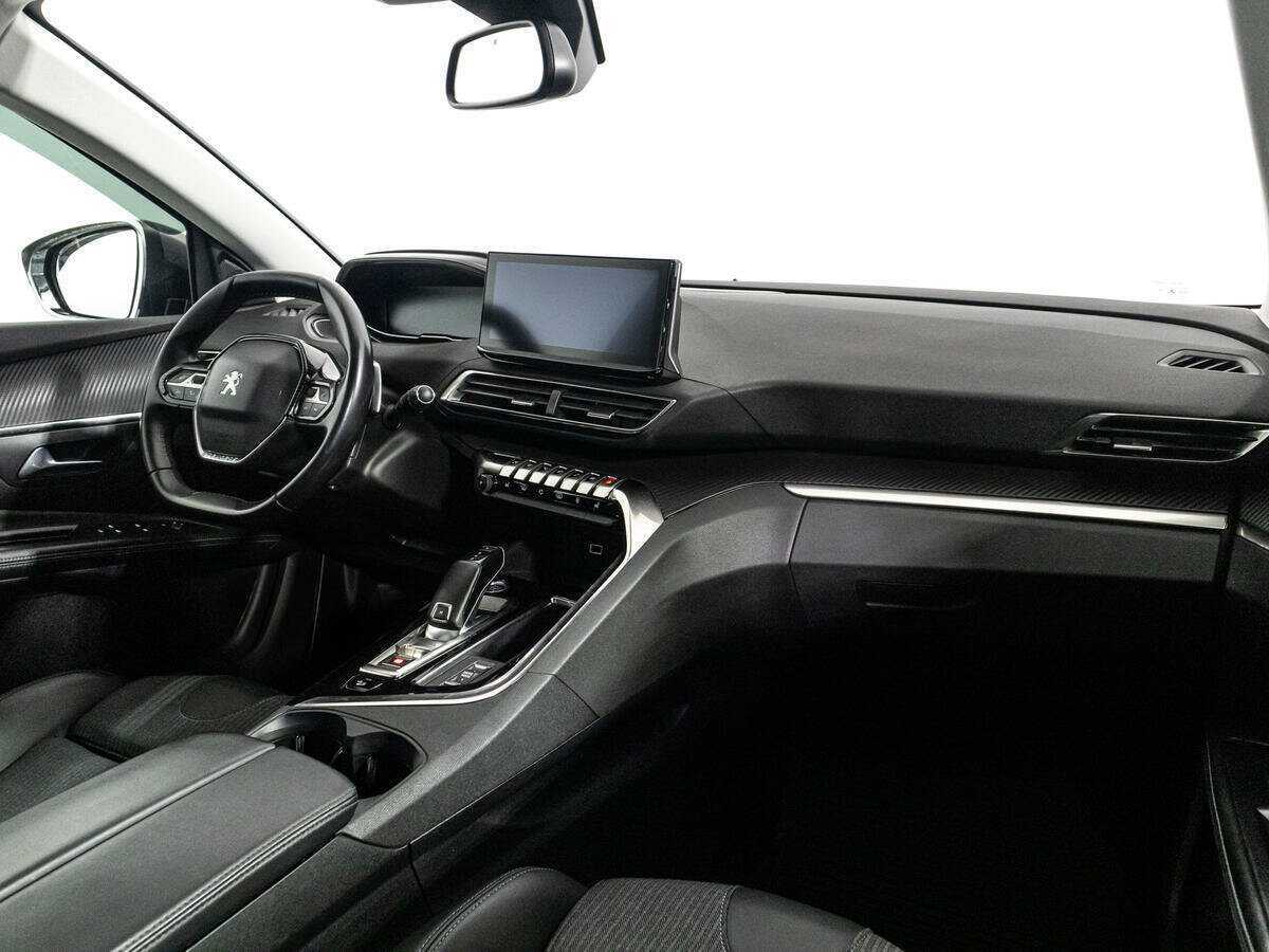 Peugeot 5008 2021 года с пробегом. Фото: #8