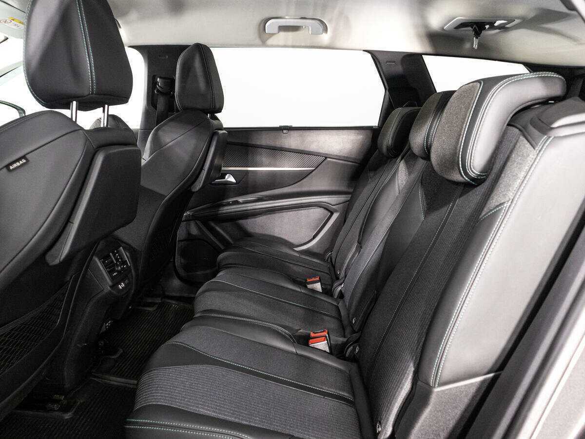 Peugeot 5008 2021 года с пробегом. Фото: #9