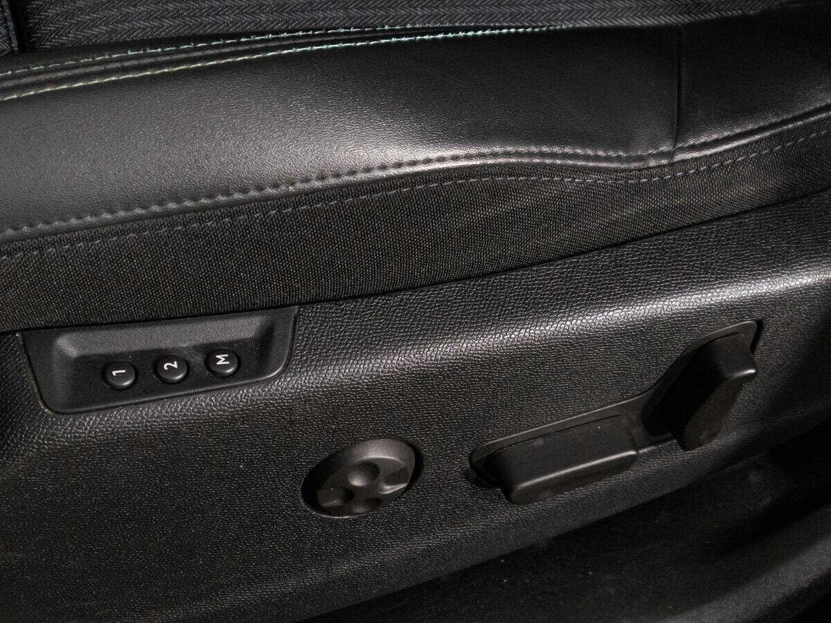 Peugeot 5008 2021 года с пробегом. Фото: #15