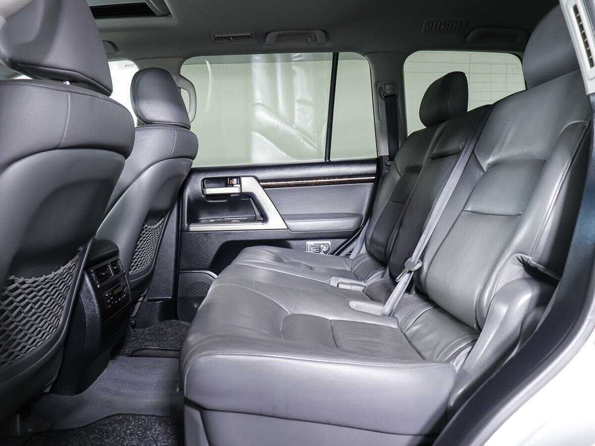 Toyota Land Cruiser 2009 года с пробегом. Фото: #9