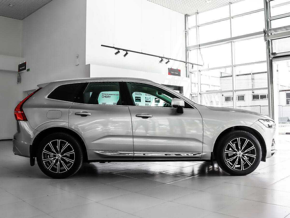Volvo XC60 2018 года с пробегом. Фото: #1