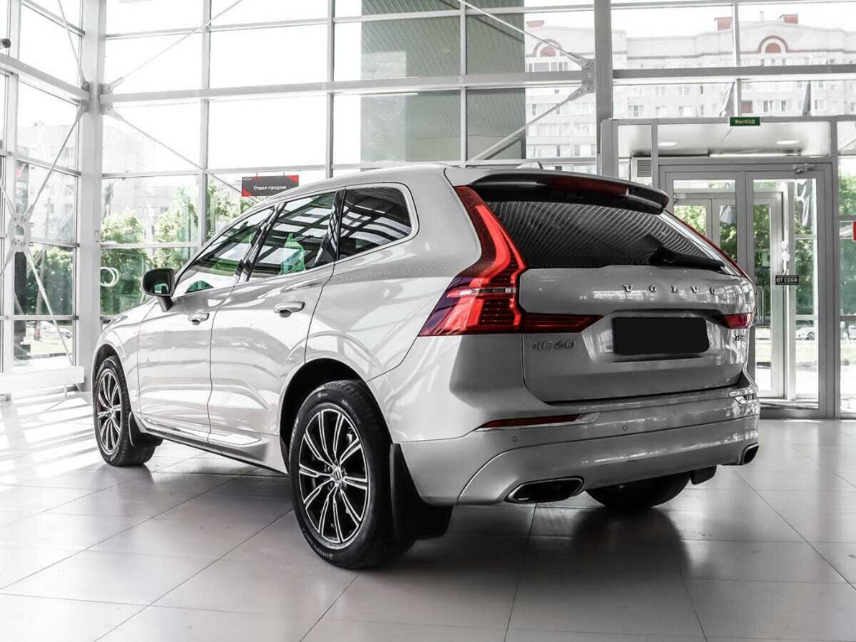 Volvo XC60 2018 года с пробегом. Фото: #4