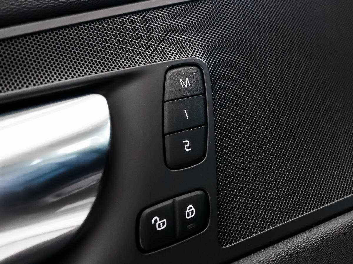 Volvo XC60 2018 года с пробегом. Фото: #7