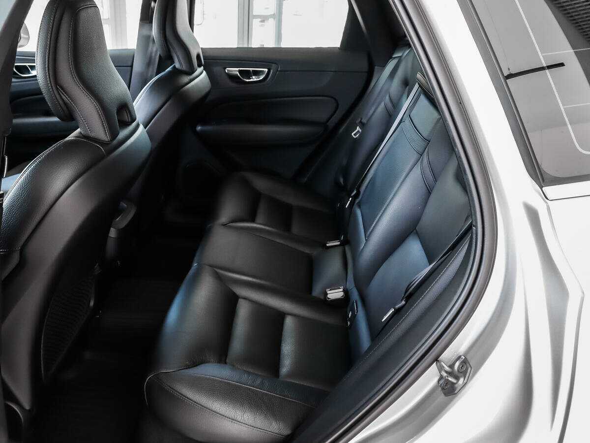 Volvo XC60 2018 года с пробегом. Фото: #10