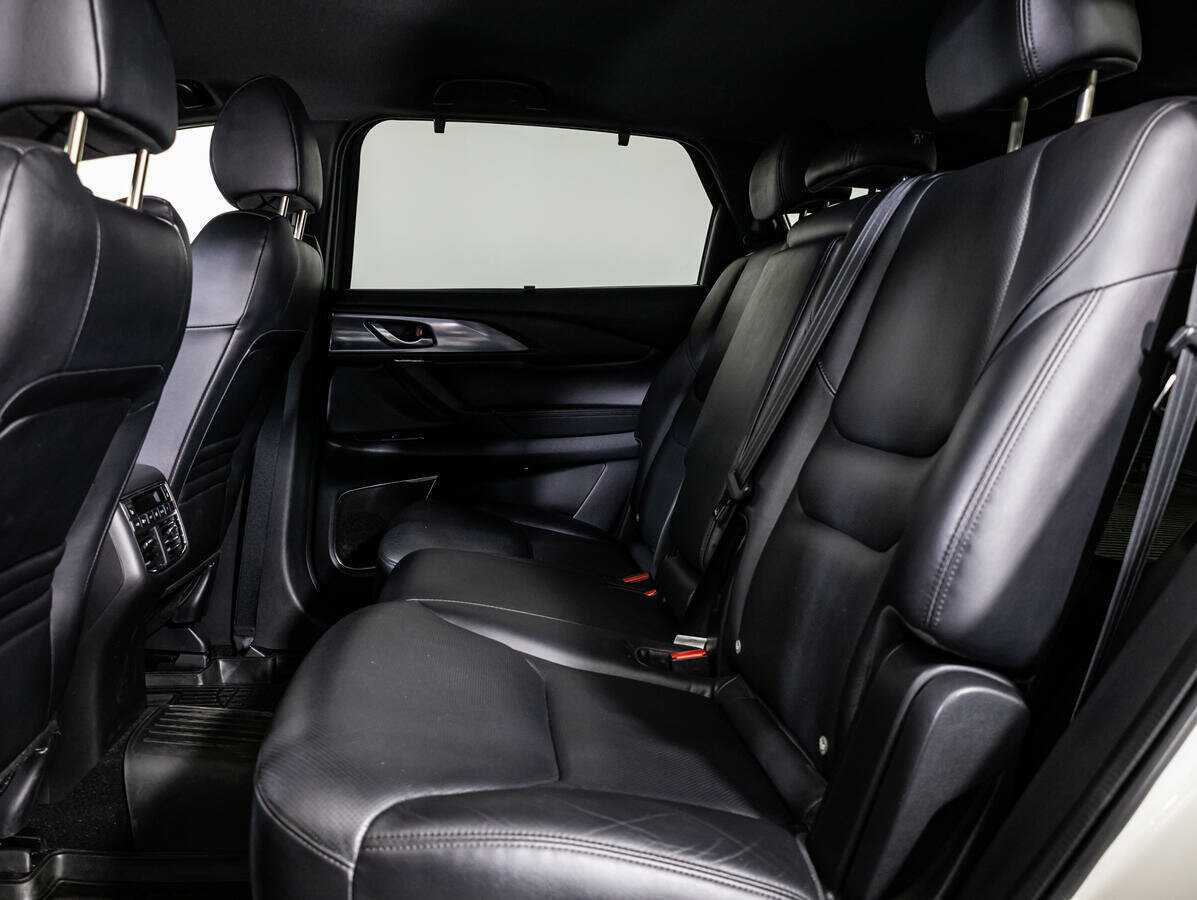 Mazda CX-9 2018 года с пробегом. Фото: #9